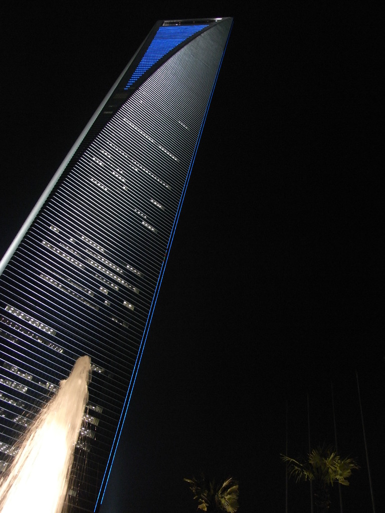 492m