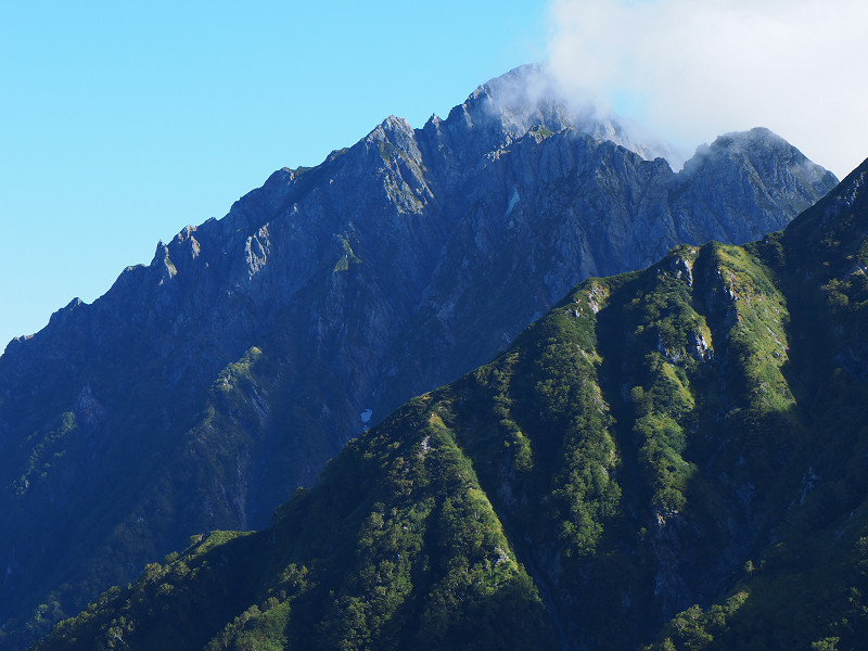 剱岳現る