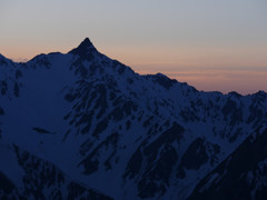 夕暮れの槍ヶ岳