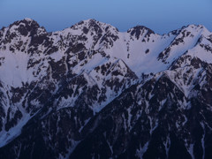 朝の穂高連峰