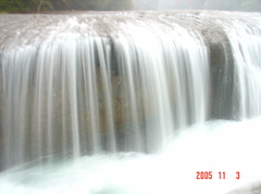 吹き割りの滝DSC00023