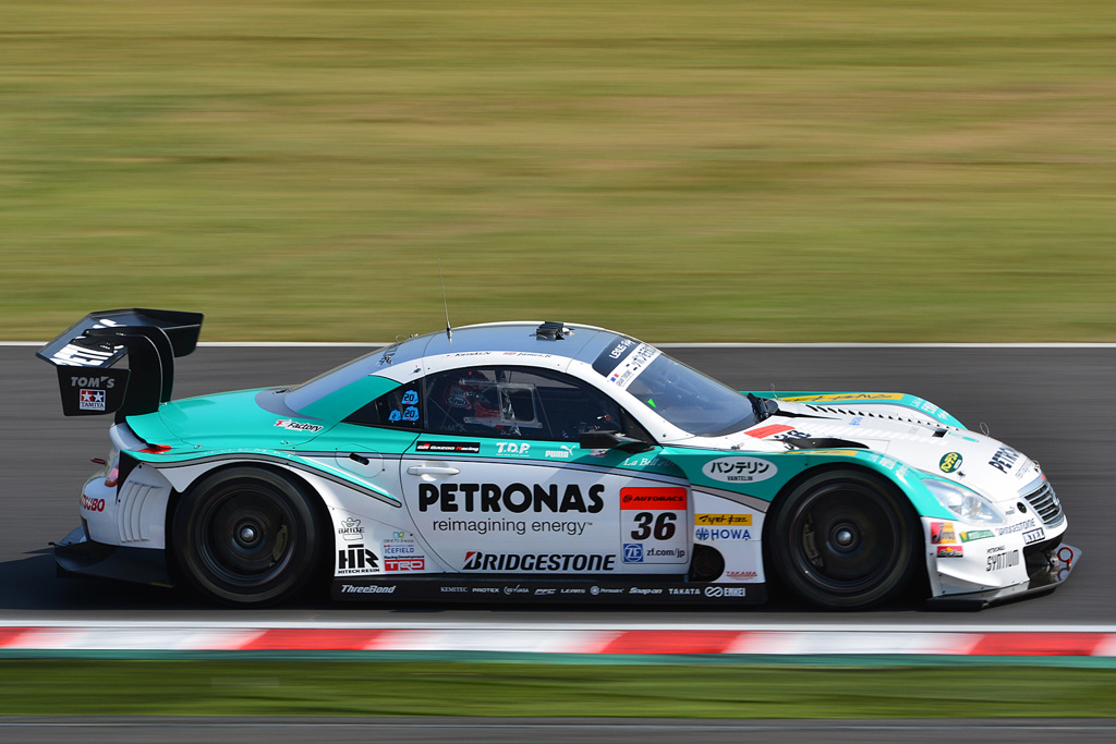 [36] PETRONAS TOM'S SC430