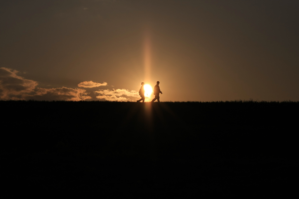 Man，and Sun，and Woman...and me.