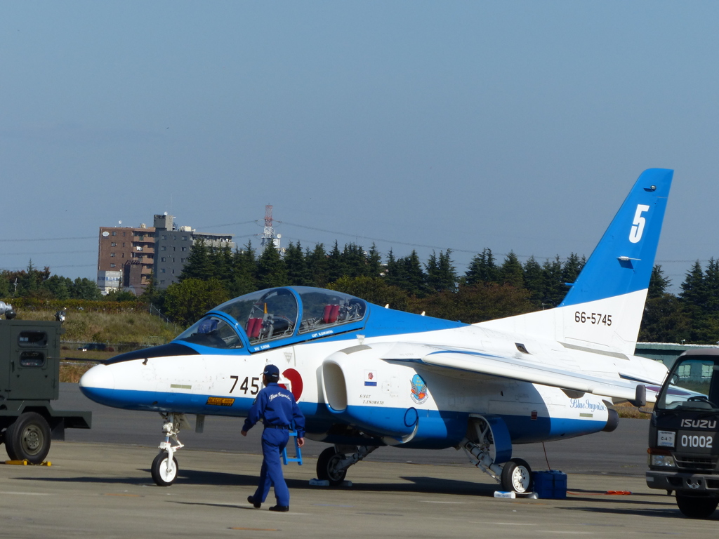 T-4ブルーインパルス