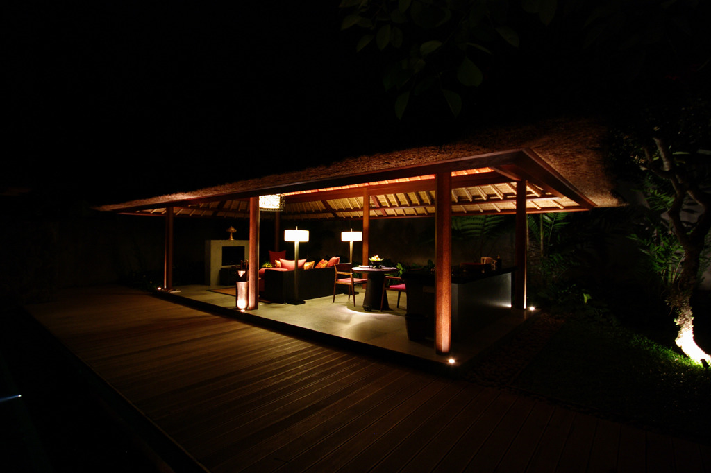 night villa