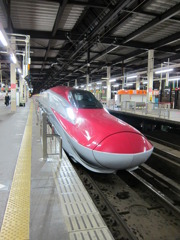 新型　こまち