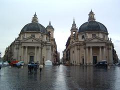 イタリア　ローマにあるポポロ広場の双子寺院。