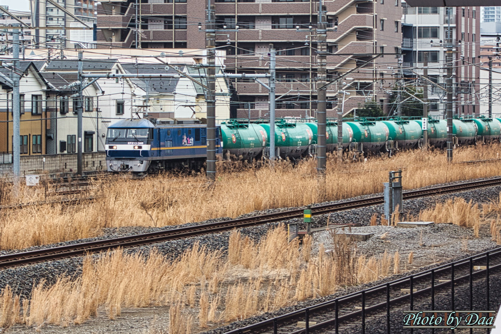 EF210ｰ348が引く
