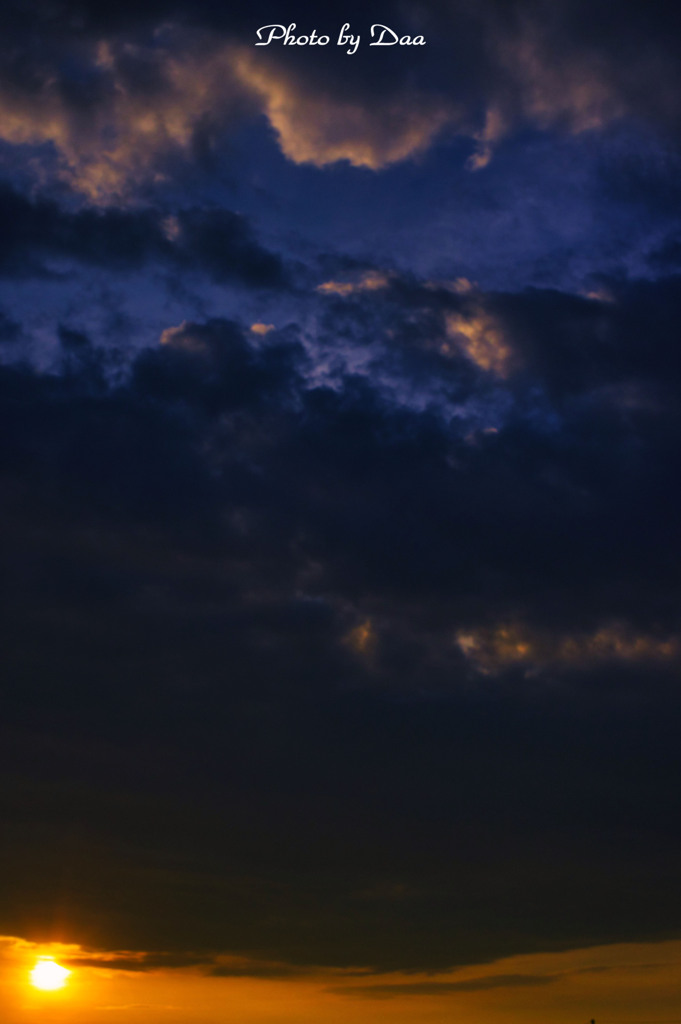 雲から出た夕日　Ⅱ