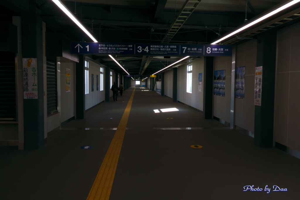 新連絡通路（北側から）