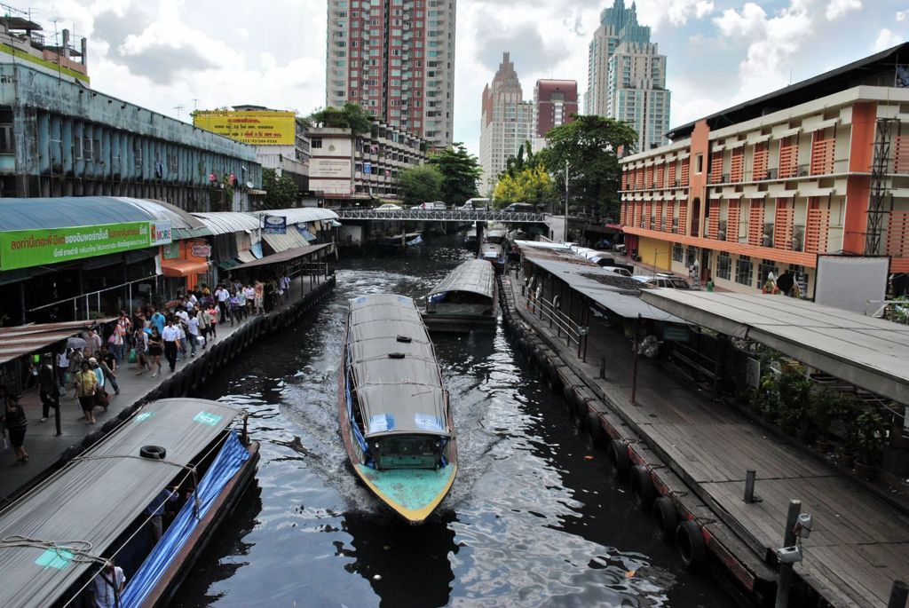 BKK201105-5 Pier Pratunam