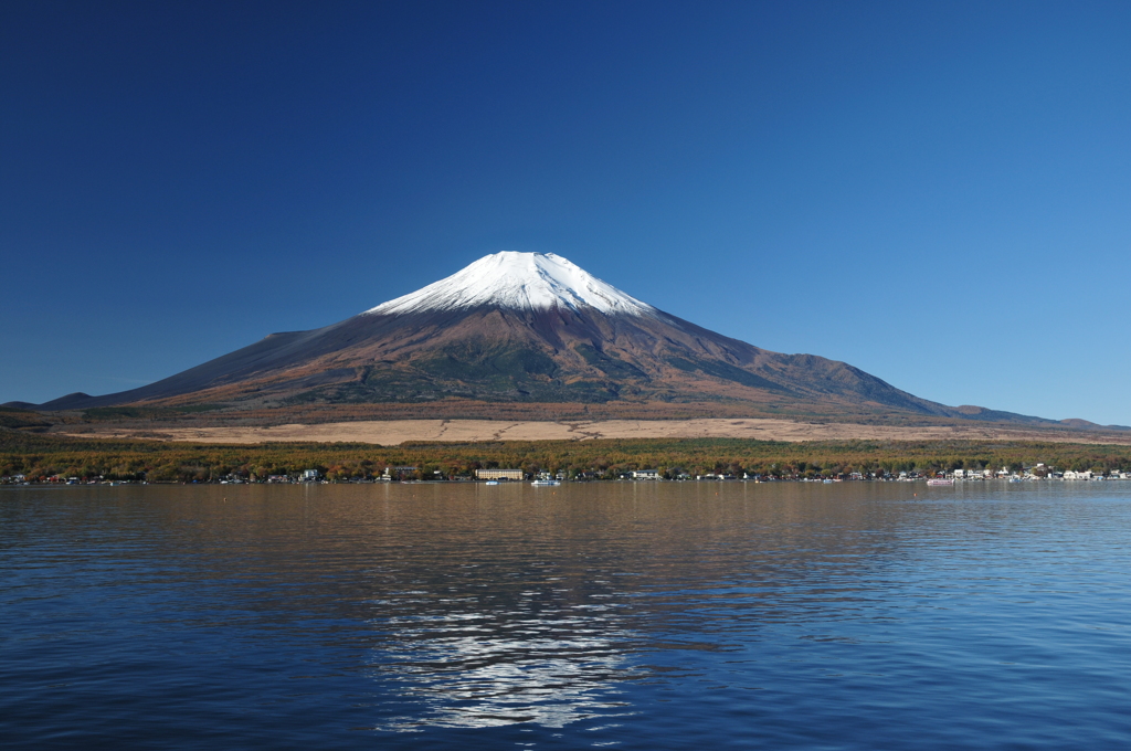 山中湖より残念な逆さ富士