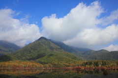 小田代湖と湖上山