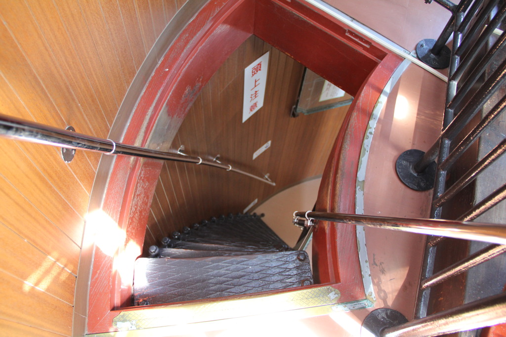 日御碕灯台　最上階階段