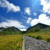 晩夏の立山③頂上に伸びる登山道