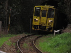 トンネル