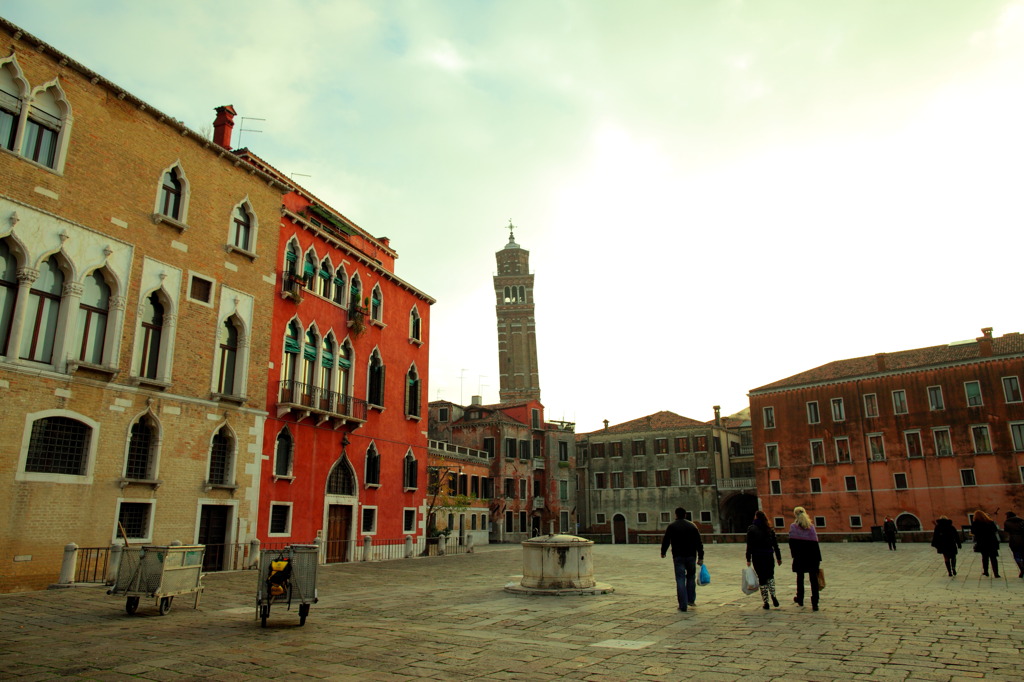 ベネツィアの斜塔