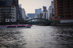 水路の交差点