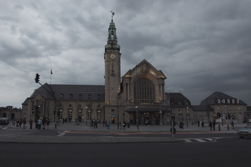 Luxembourg駅