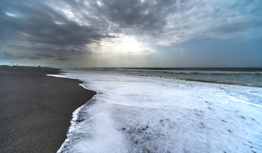 荒れる海