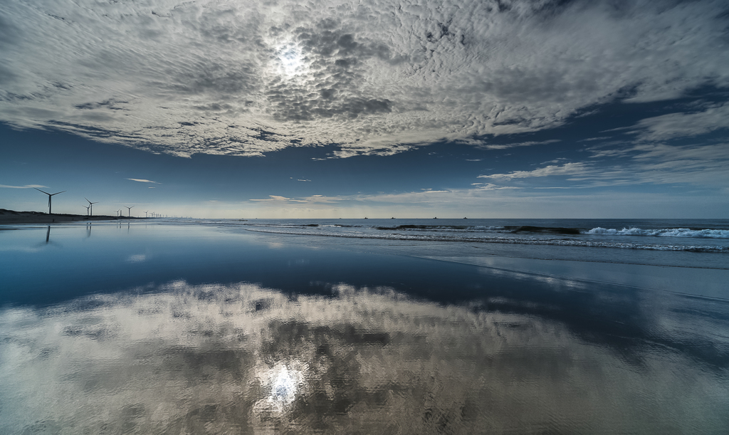 Blue reflection