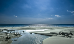 海へ　海から