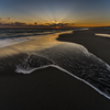 夕暮れの海岸　２
