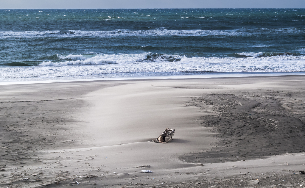 砂嵐の海岸　１