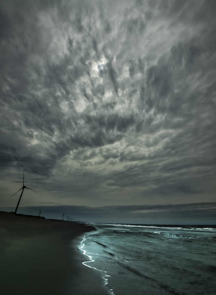 不吉な雲　１
