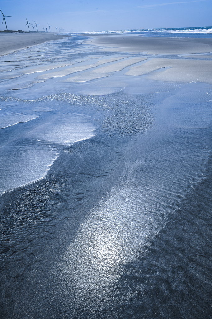 危険な暑さの海岸　１