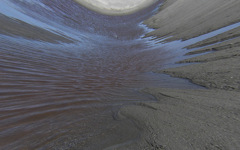 歪んだ世界　２