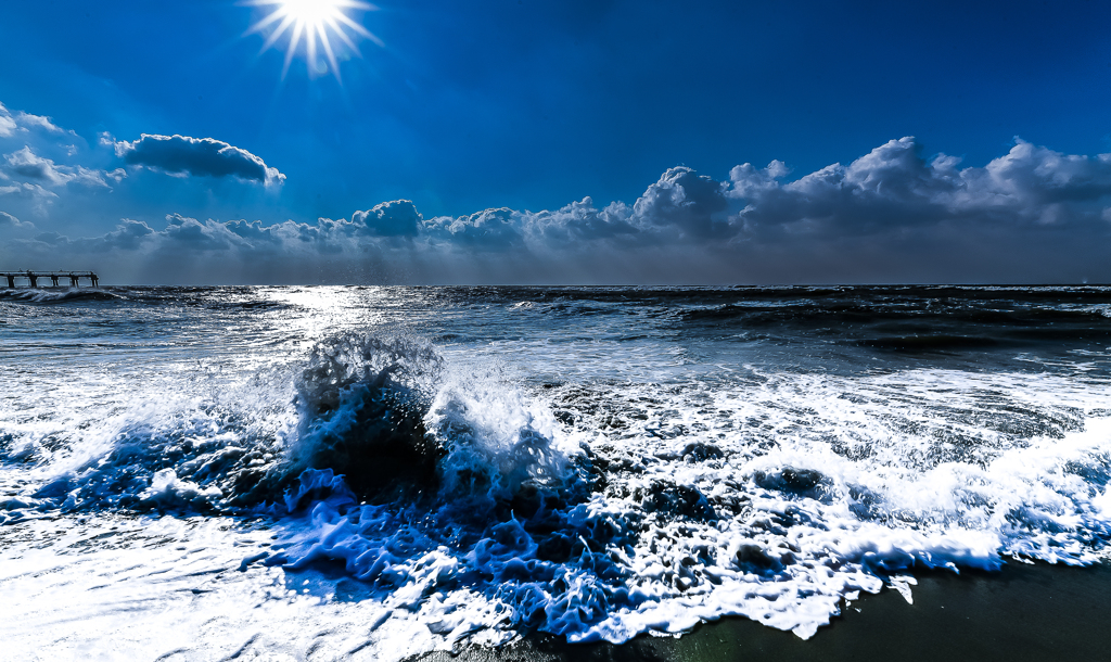 冬の海　４