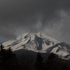 水が塚公園の富士山110407_006