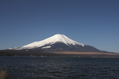 雲ひとつなし
