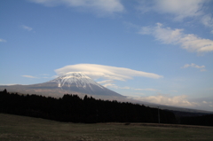 朝霧からの富士山110407_009