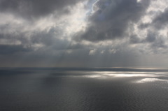 止まぬ雨は無い。