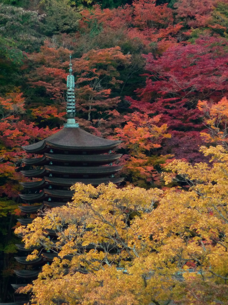 談山神社の十三重塔