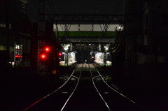 駅の夜