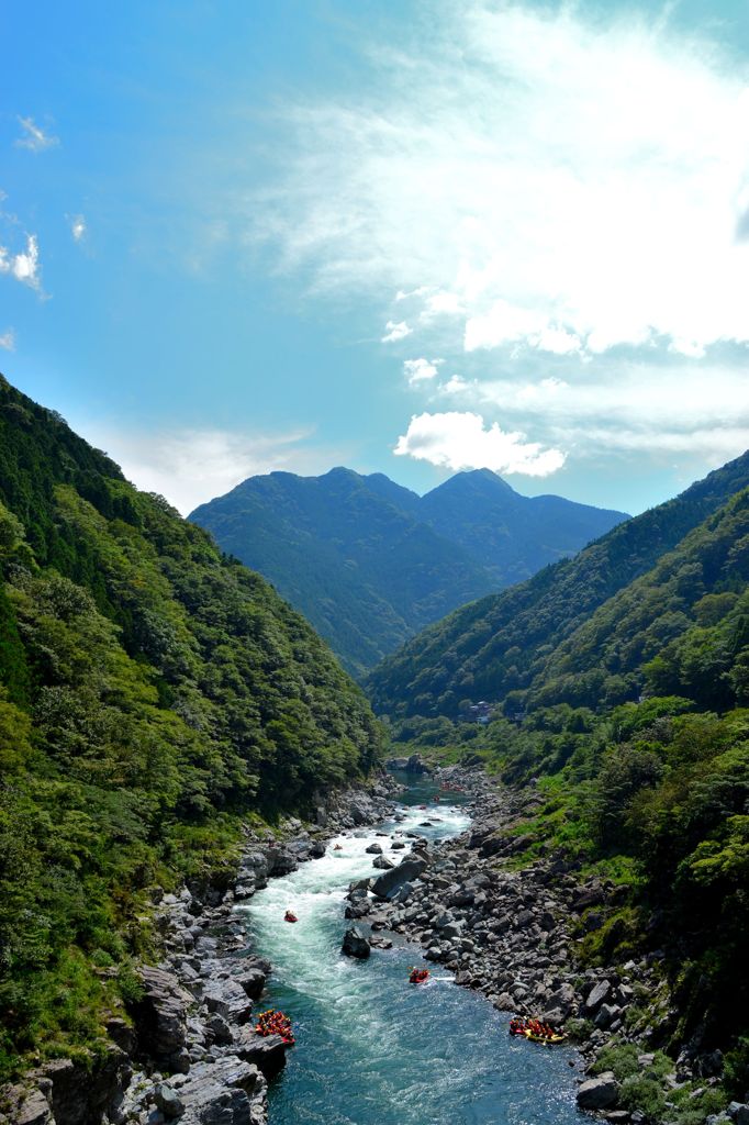 夏の渓流