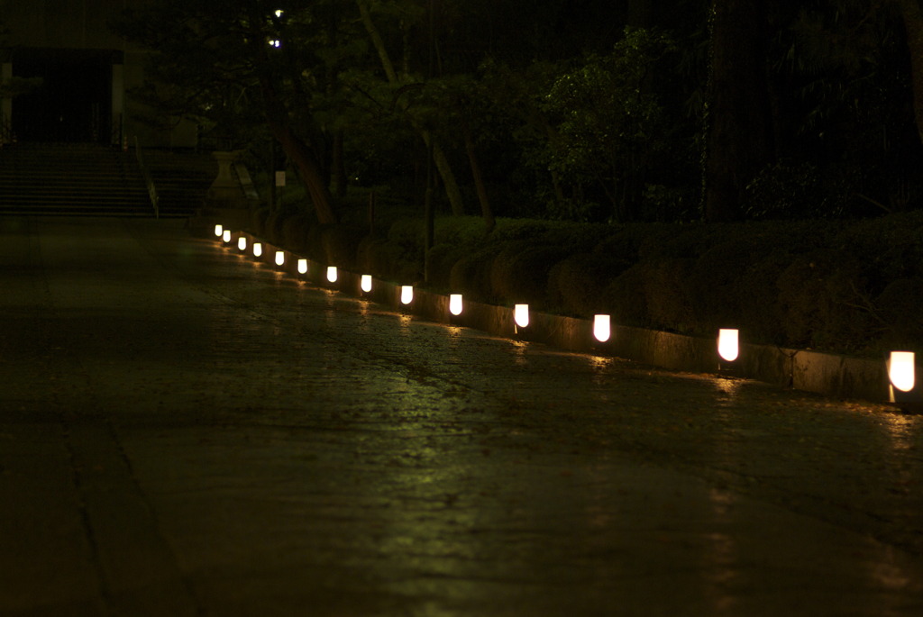 雨上がりの石畳