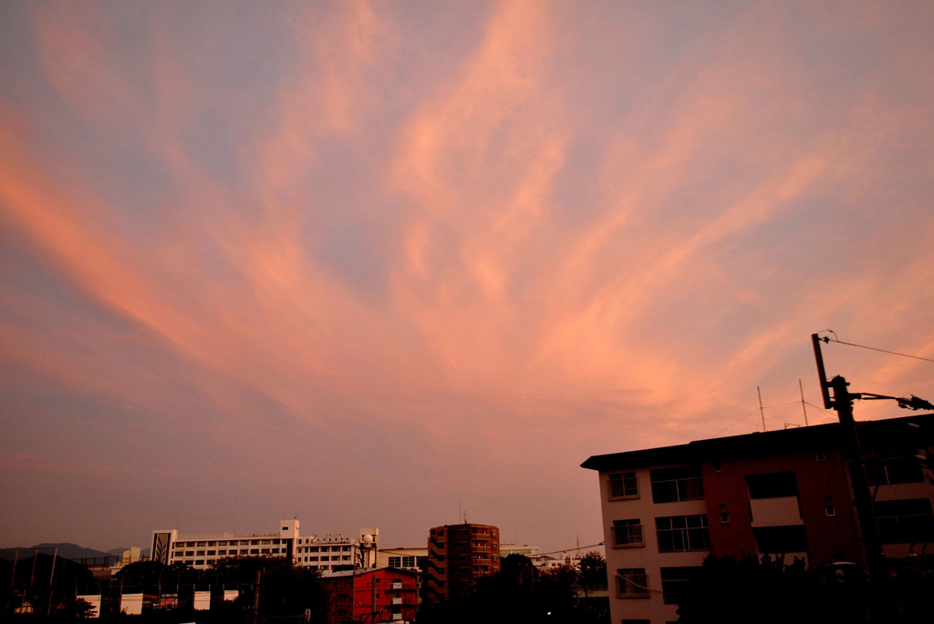 「夕刻の空」