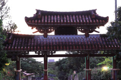 沖縄旅行（守礼門）