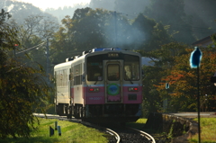 朝発つ