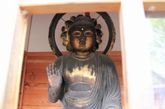 智識寺　釈迦如来