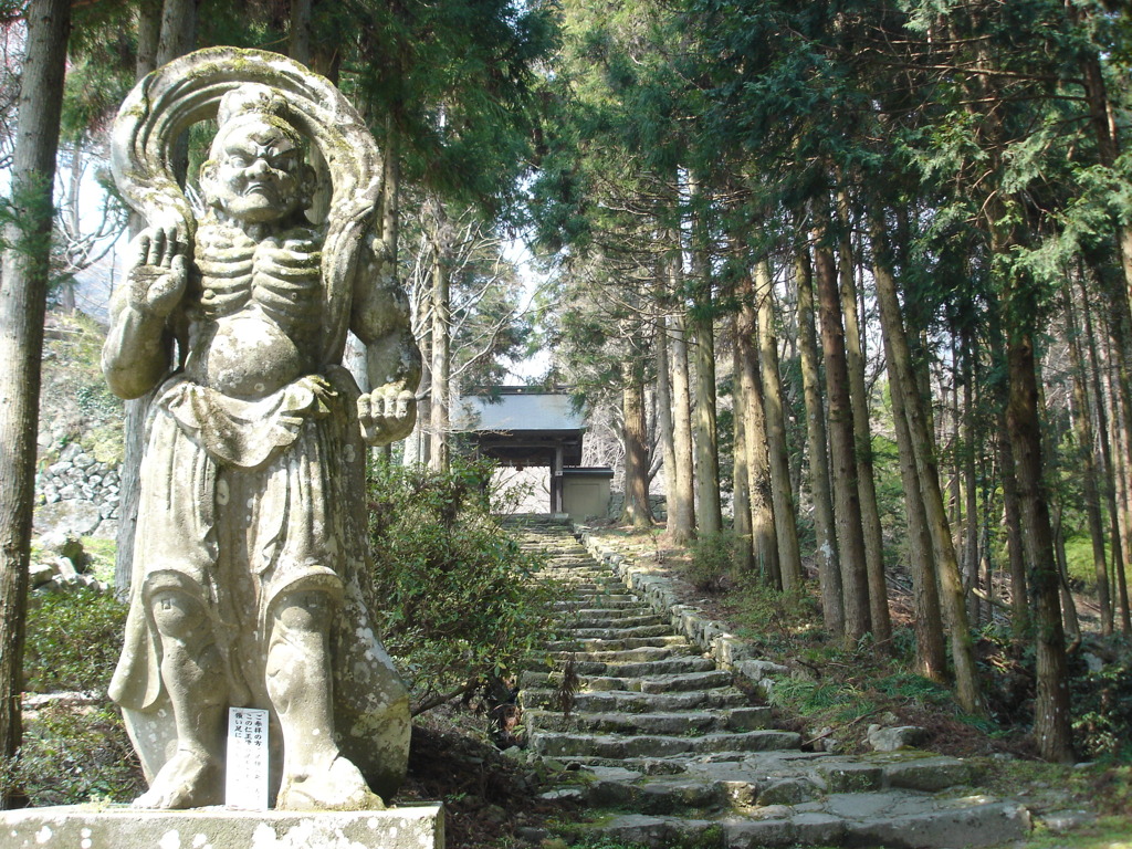 両子寺・金剛力士