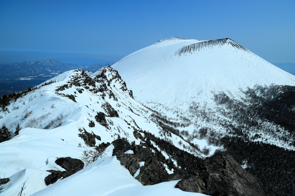 早春の浅間山