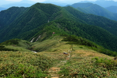 山中のオアシス　平標山の家