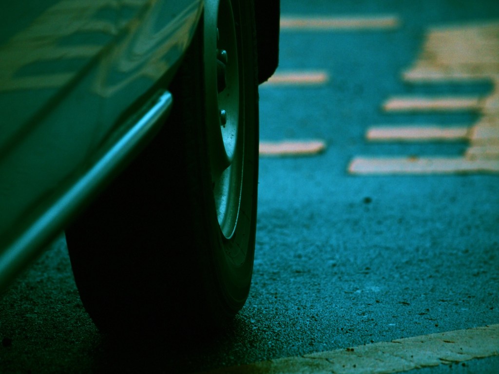 濡れアスファルト