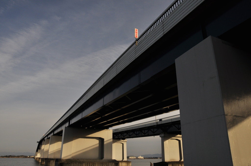 琵琶湖大橋