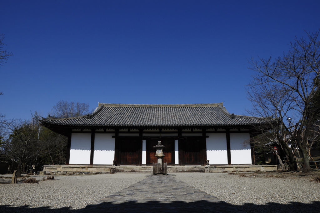 新薬師寺の青い空